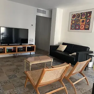Acogedor En Apartamento
