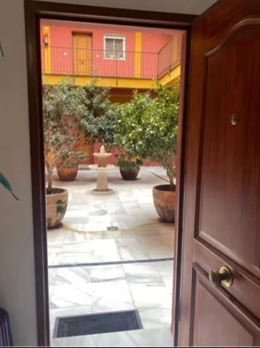 Relator Apartment Seville Spain
